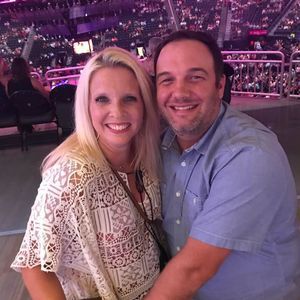 Meet your Posher, April